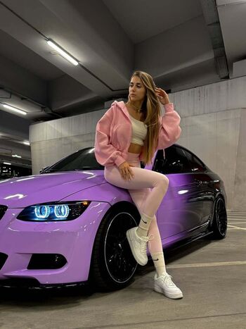 lady_vikki_