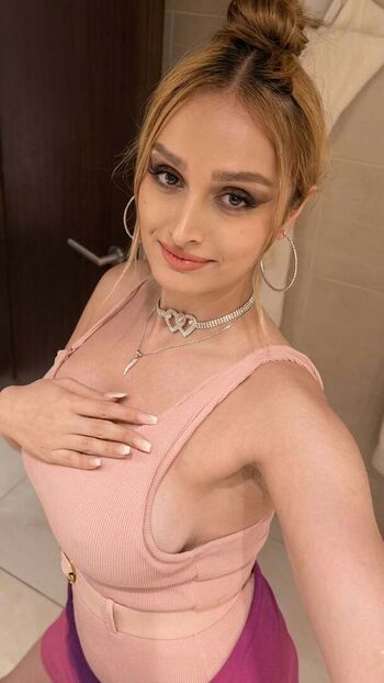 Full leaked Lanarose private onlyfans photo