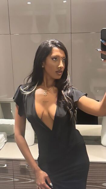 Full leaked Lara raj private onlyfans photo