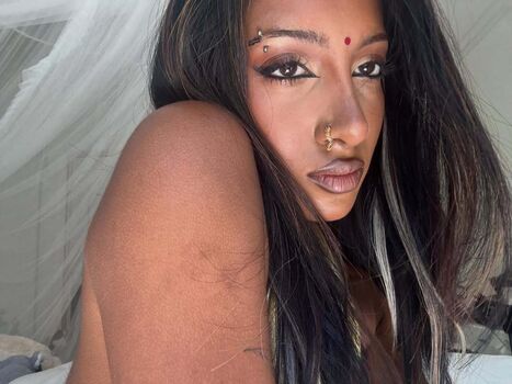 Full leaked Lara raj private onlyfans photo