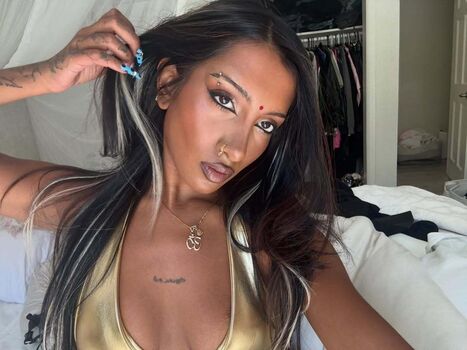 Full leaked Lara raj private onlyfans photo