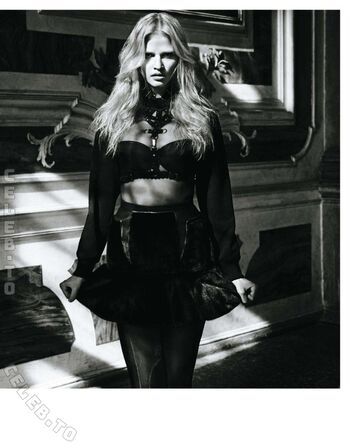 Lara Stone