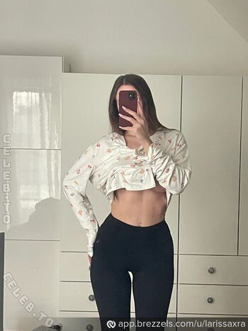 Larissaxra