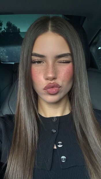 Leah Halton