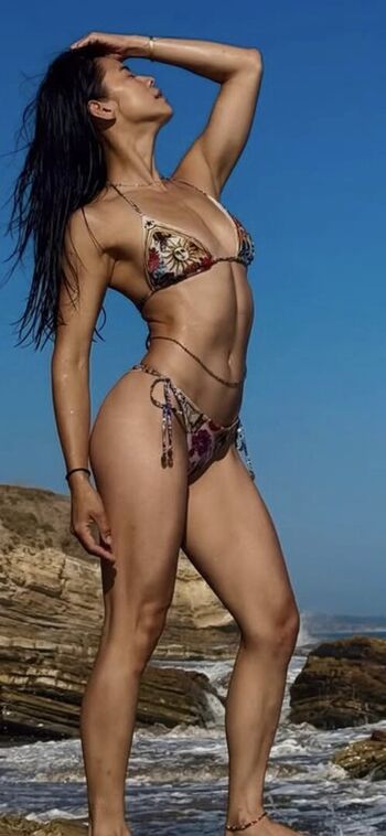Leah Lewis