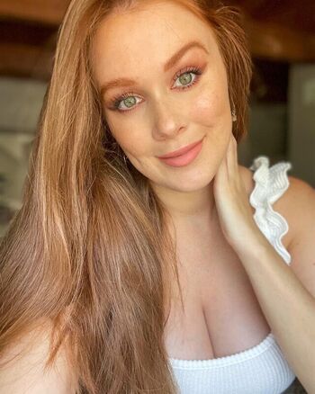 Leanna Decker