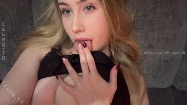 Leeloo_jasmin