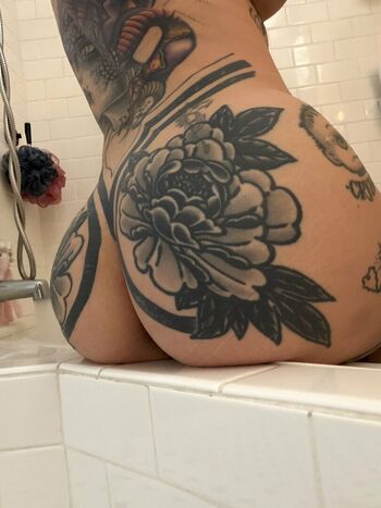 Leigh Raven