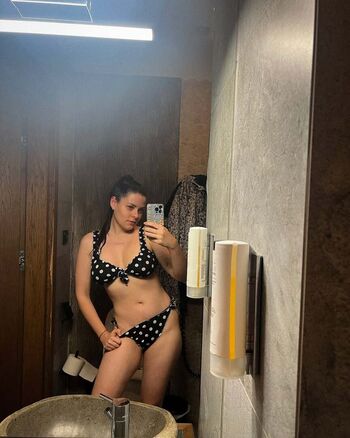 Lena Bartos