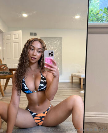 Full leaked Lexi  page private onlyfans photo