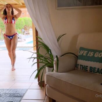Full leaked Lexi private onlyfans photo