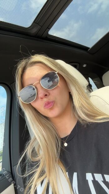 Full leaked Lexi smith  page private onlyfans photo