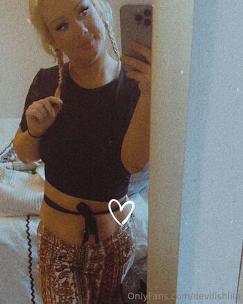 Lila Lou