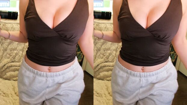 Full leaked Lilchiipmunk page private onlyfans photo
