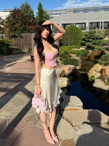 Full leaked Lilchiipmunk page private onlyfans photo