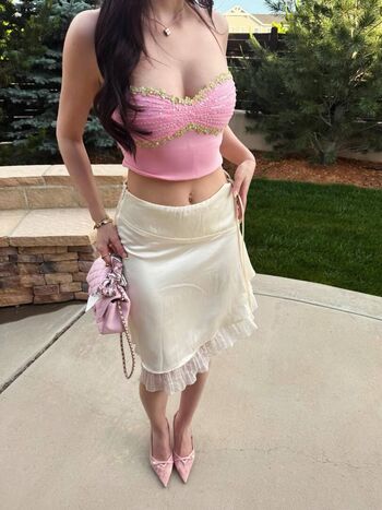 Full leaked Lilchiipmunk page private onlyfans photo