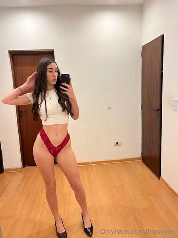 lilysilvax