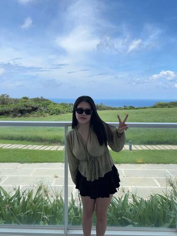 Full leaked Ling ee page private onlyfans photo