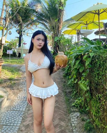 Linh Thư