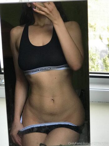 Full leaked Lizzi private onlyfans photo
