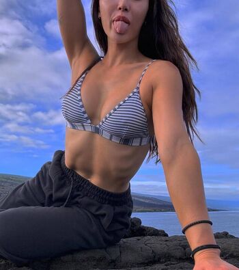 Lizzy Capri