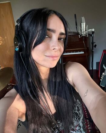 Full leaked Princessaluraa/ private onlyfans photo