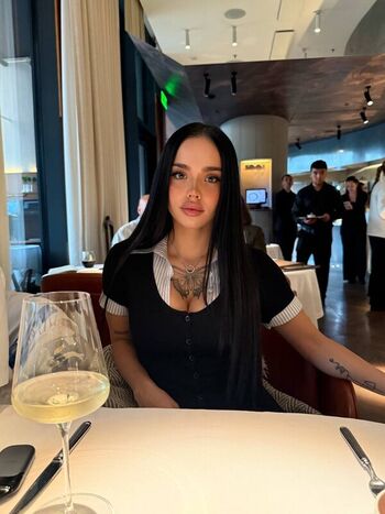 lyna_com