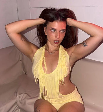 Full leaked Mae muller private onlyfans photo