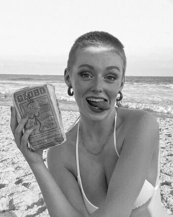 mai_buzzcut