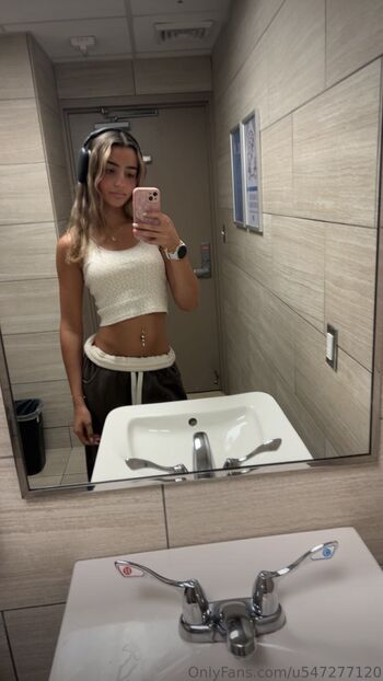 Full leaked Maiamoore private onlyfans photo