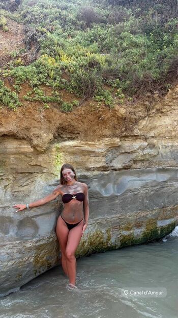 Full leaked Majecka private onlyfans photo