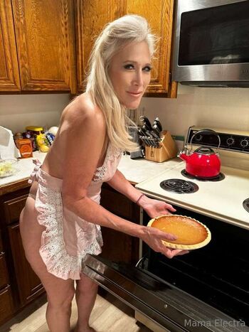 Mama Electra