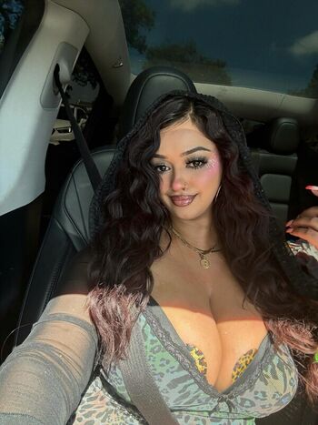 Full leaked Mamikaur private onlyfans photo
