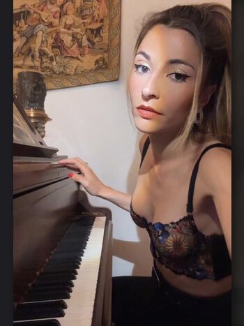 Manon Debs