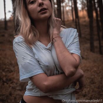 Manuela Velez