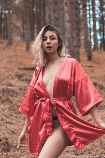 Manuela Velez