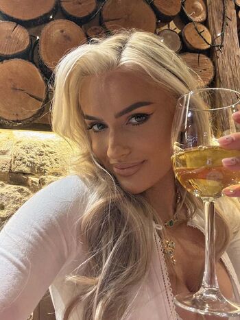 Full leaked Mariah may  page private onlyfans photo