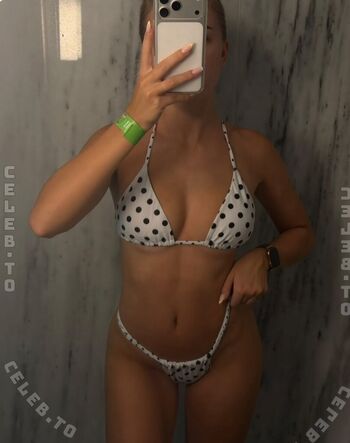 Full leaked Maxima mclk page private onlyfans photo
