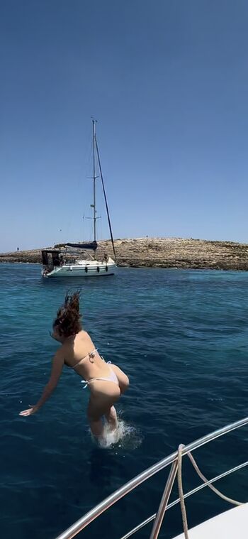Full leaked Mayaa zr private onlyfans photo