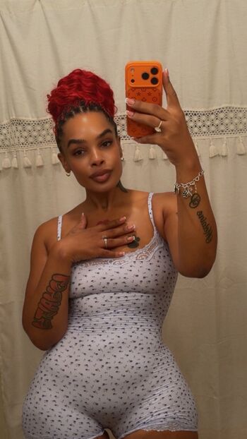 Full leaked Melzbubble private onlyfans photo