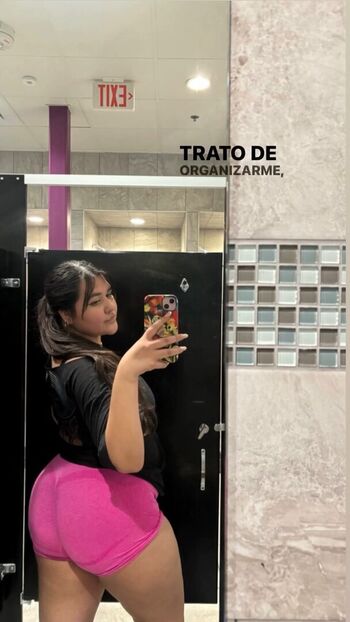 michelle_m23_