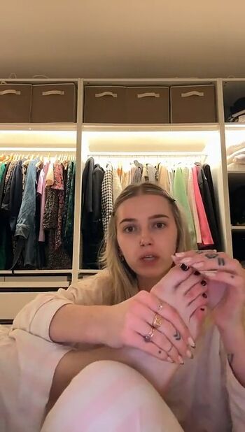 Full leaked Mllexchloe private onlyfans photo