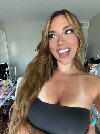 Full leaked Yebafterdark/ private onlyfans photo