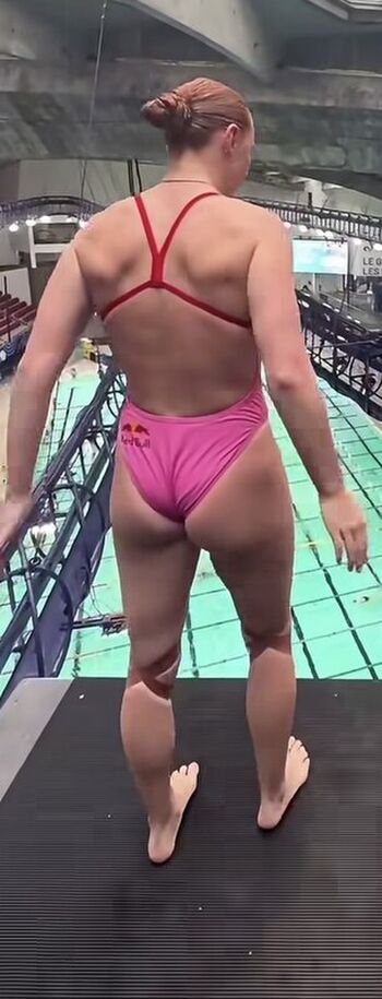 Molly Carlson