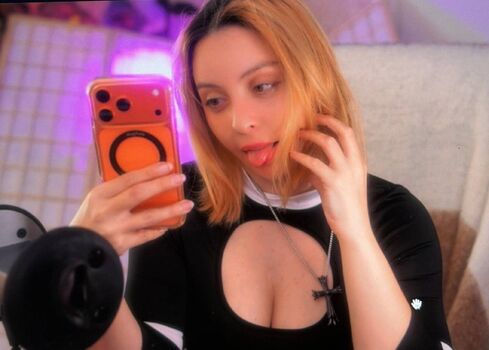 Moona ASMR