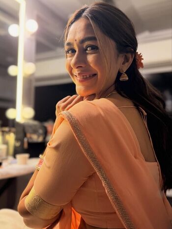Mrunal thakur