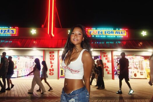 Full leaked Kamala harris/ private onlyfans photo