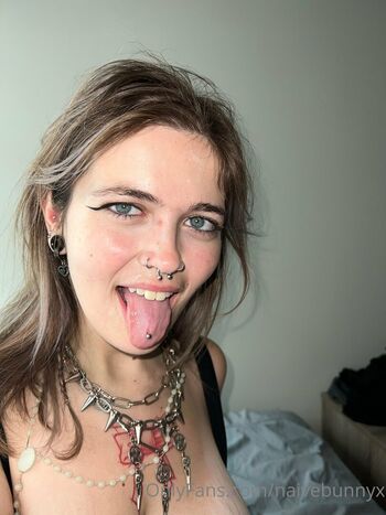 Full leaked Naivebunnyx private onlyfans photo