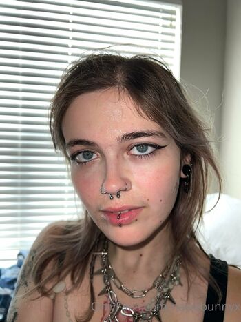 naivebunnyx