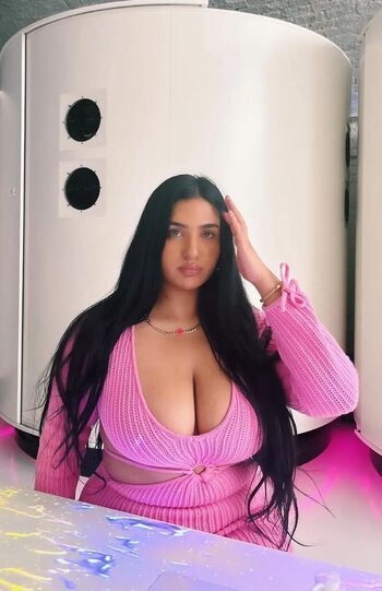 Full leaked Livia paige/ private onlyfans photo